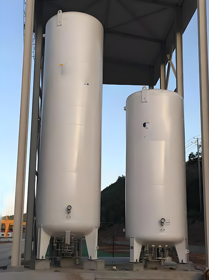 氮气罐.jpg